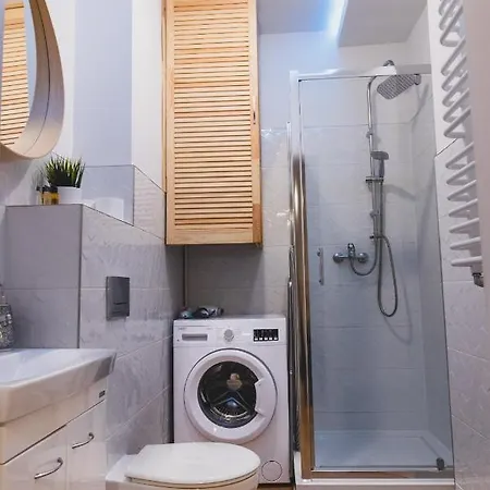 Apartament Uziemienie * 므랑고보