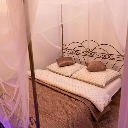 Apartament Uziemienie 아파트