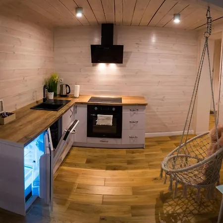 Apartament Uziemienie 아파트