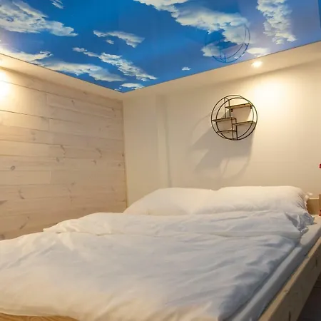 Apartament Uziemienie 므랑고보